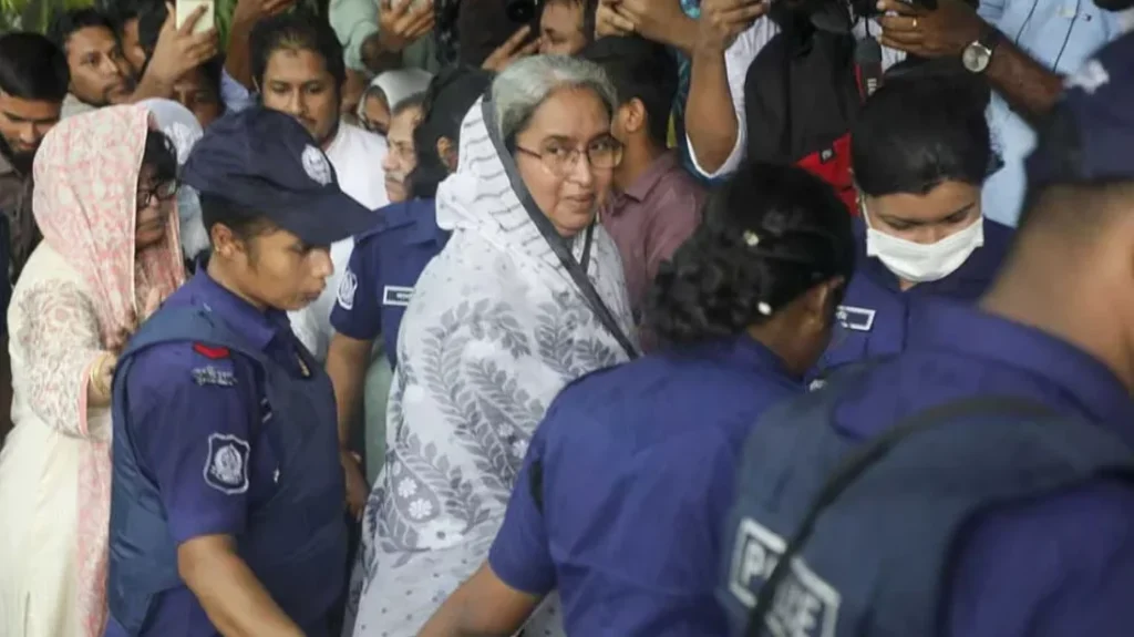‘আর বাসায় ফেরার তাড়া নেই, এখন আমি জামিন চাই না’-ট্রাইব্যুনালকে দীপু মনি
